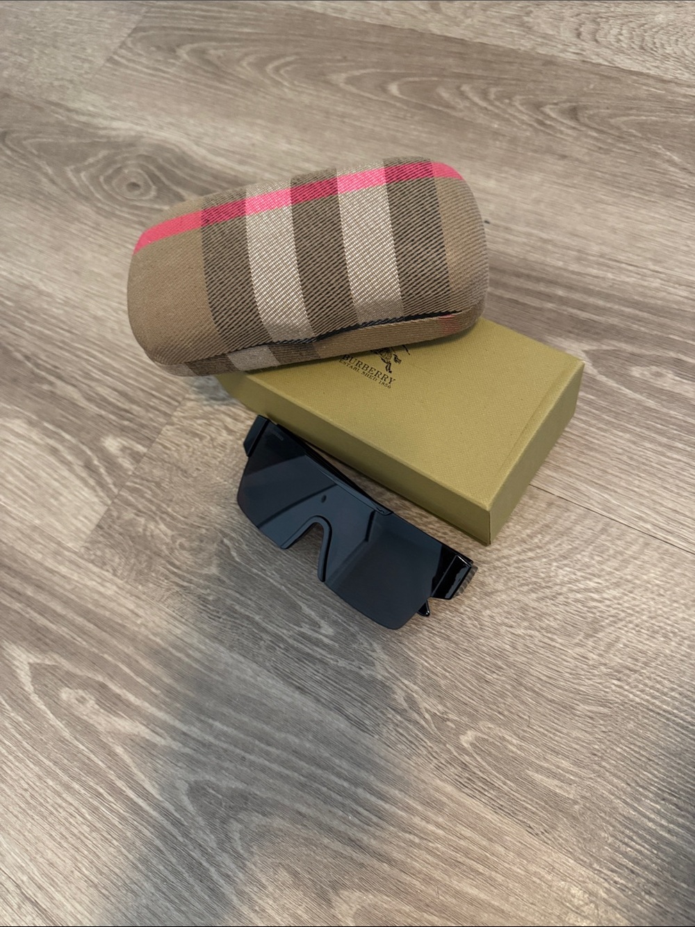 Burberry Men’s Sunglasses with Brown & Pink Check Case